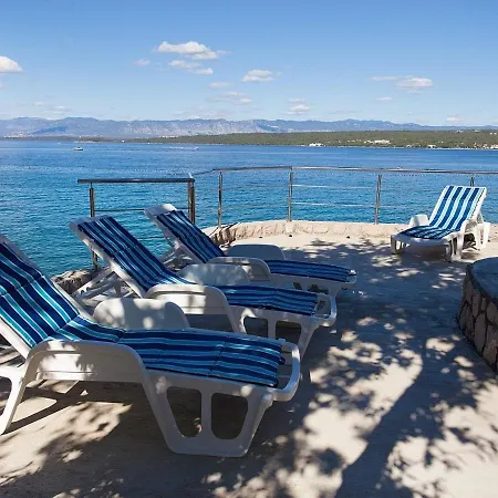 Apartmens M With Pool On The