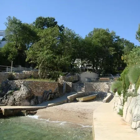 Apartmens M With Pool On The