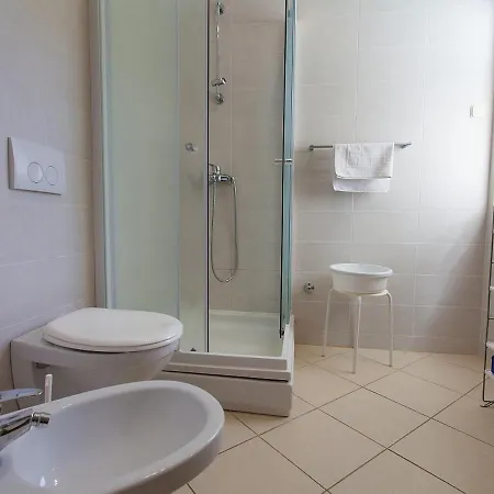 Apartmens M With Pool On The Πανσιόν