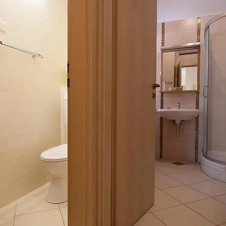 Apartmens M With Pool On The 3* Vantacici