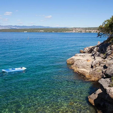 Apartmens M With Pool On The Πανσιόν